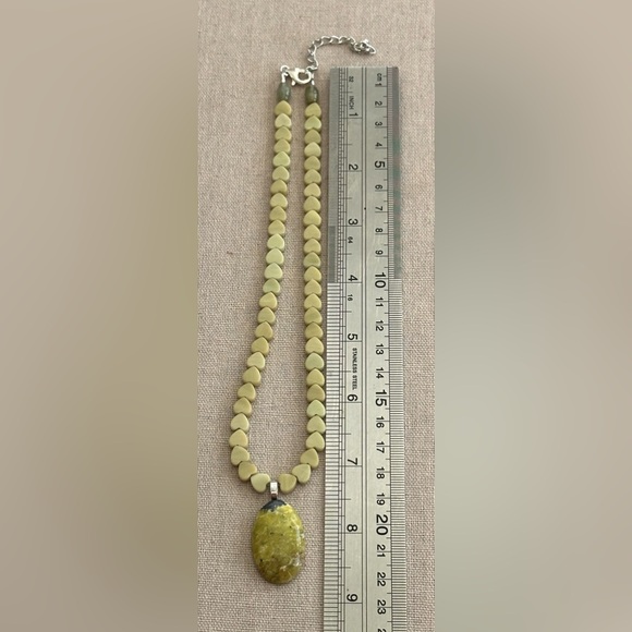 Adjustable 16-1/2 inch Jade and Lizardite gemstone bead Necklace NWOT - Picture 9 of 9